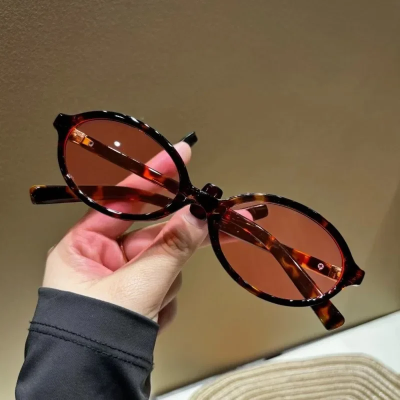 Vintage Fashion Girl - New Oval Shape Sunglasses Classic Men's