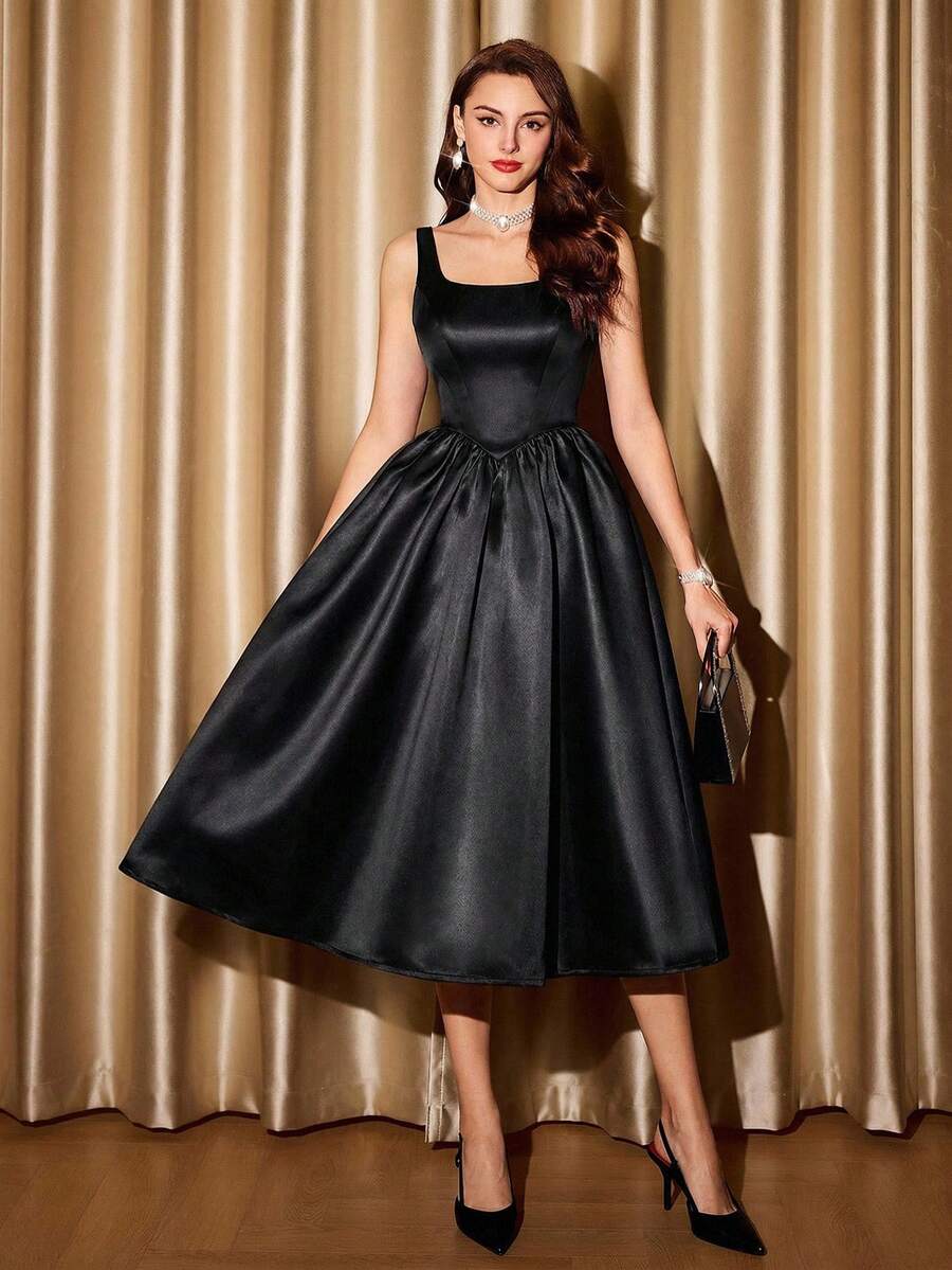 Vintage Fashion Fabrics - Elegant Black Vintage Midi Dress With