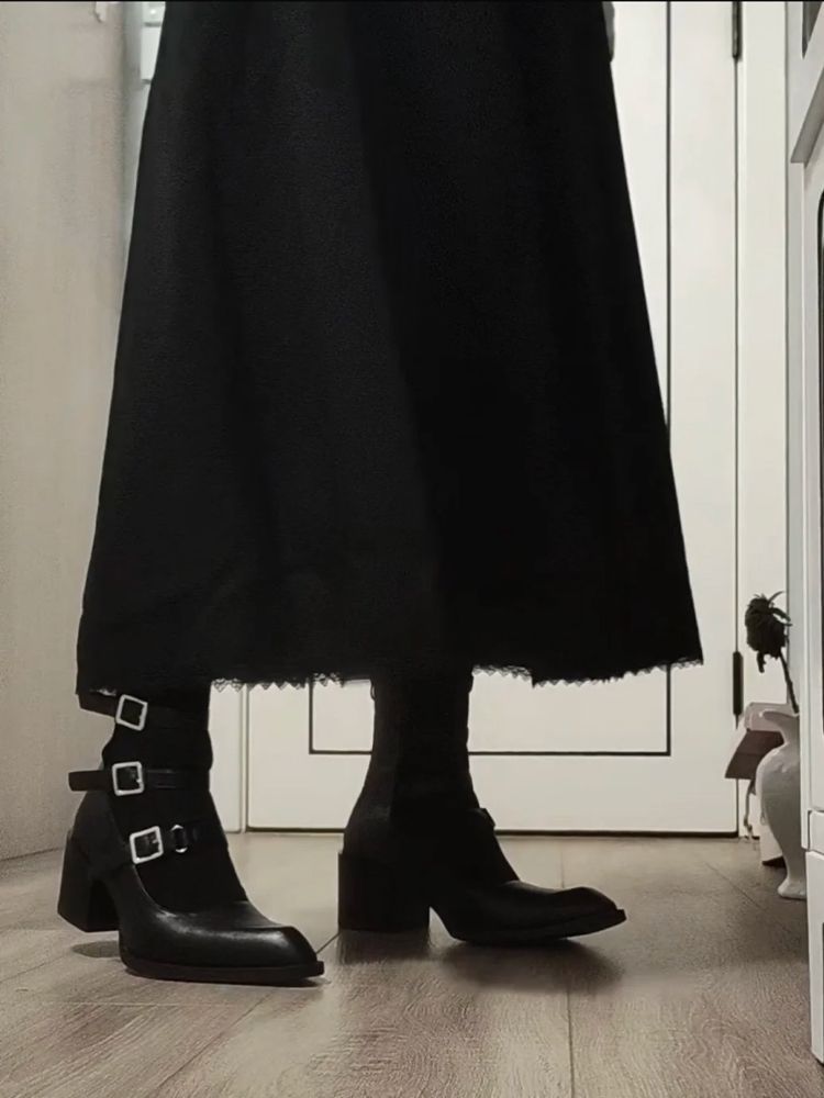 Japanese Gothic  Black Elegant - Vintage Fashion Fabrics ulasan dan harga