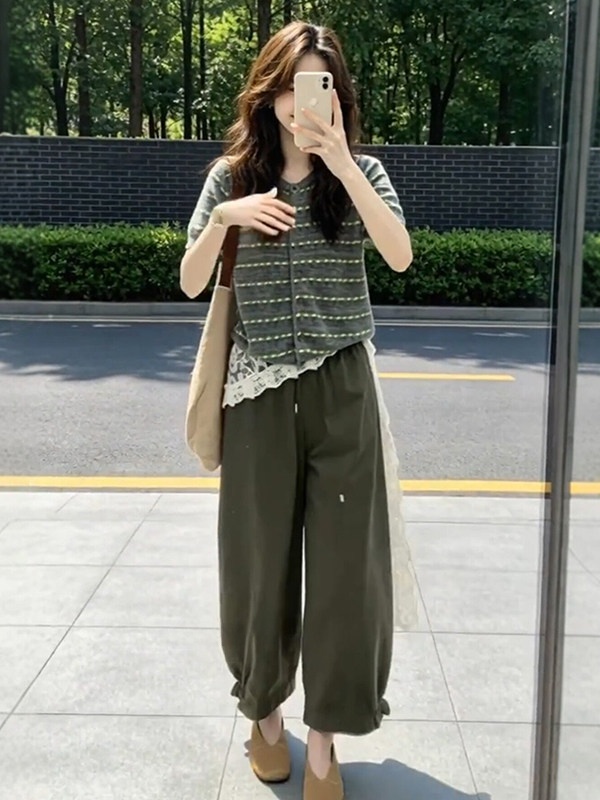 White Vintage Hong Kong Style  - Vintage Fashion Hong Kong ulasan dan harga