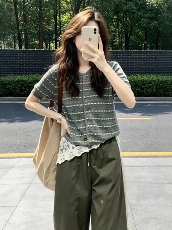 White Vintage Hong Kong Style  - Vintage Fashion Hong Kong ulasan dan harga