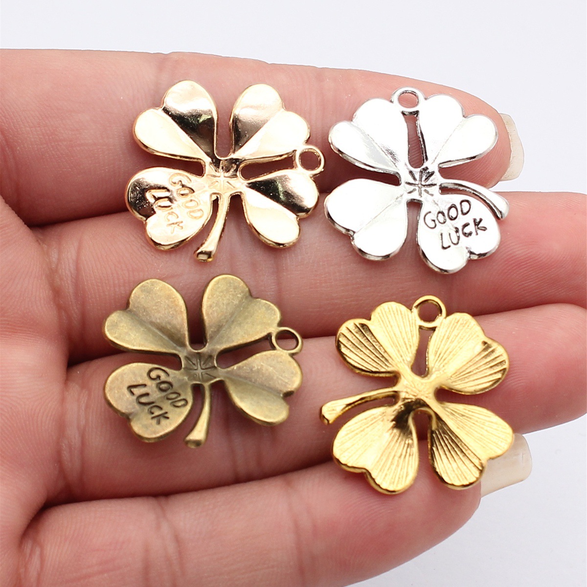WYSIWYG 5pcs 28x26mm Kc Gold C - Vintage Fashion Tumblr ulasan dan harga