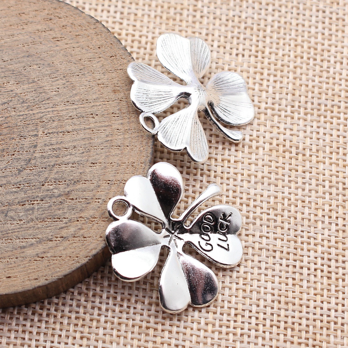 WYSIWYG 5pcs 28x26mm Kc Gold C - Vintage Fashion Tumblr ulasan dan harga