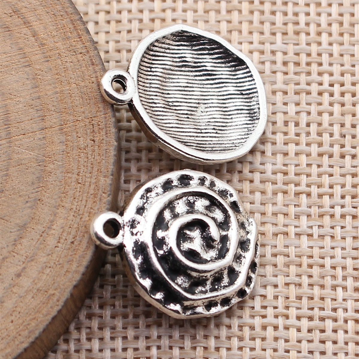 WYSIWYG 10pcs 22x17mm 2 Colors - Vintage Fashion Tumblr ulasan dan harga